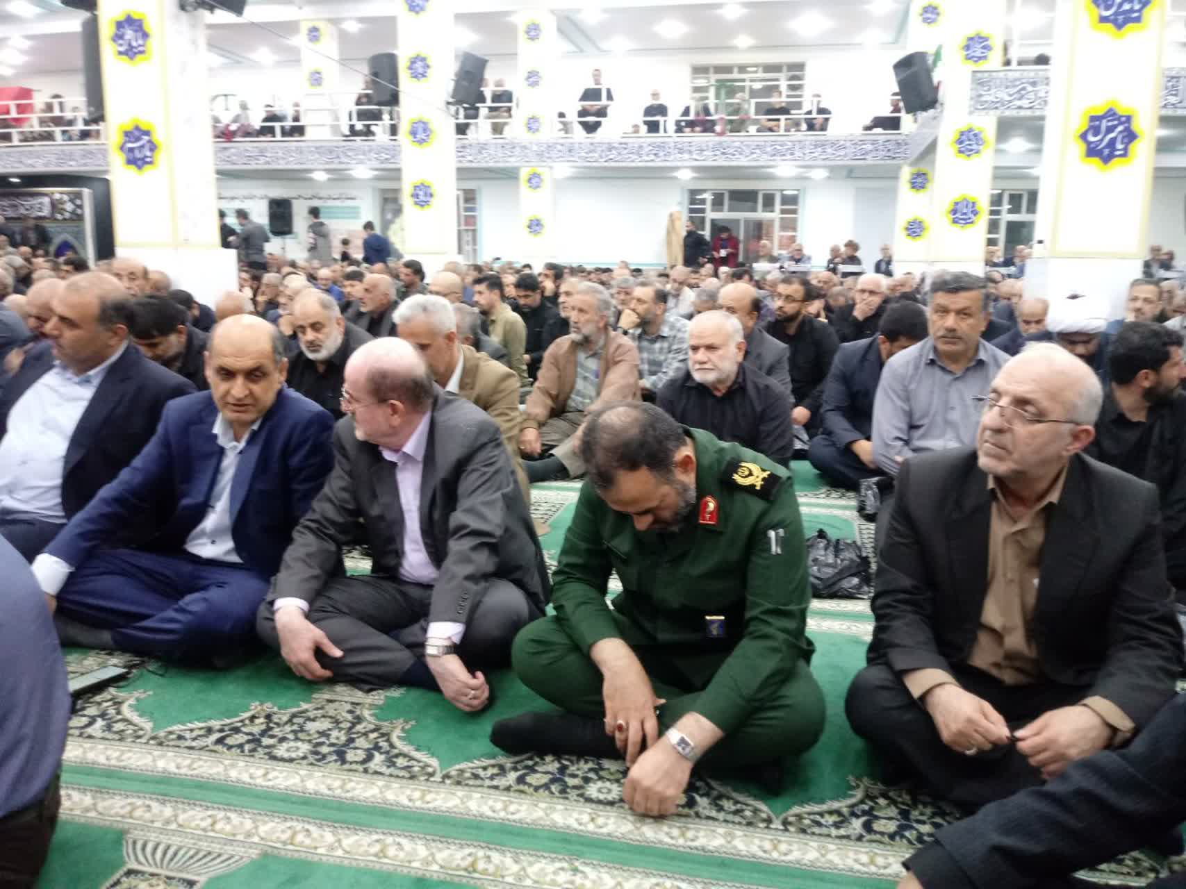 میبایست در برابر توطئهها بیش از گذشته بصیرت داشته باشیم