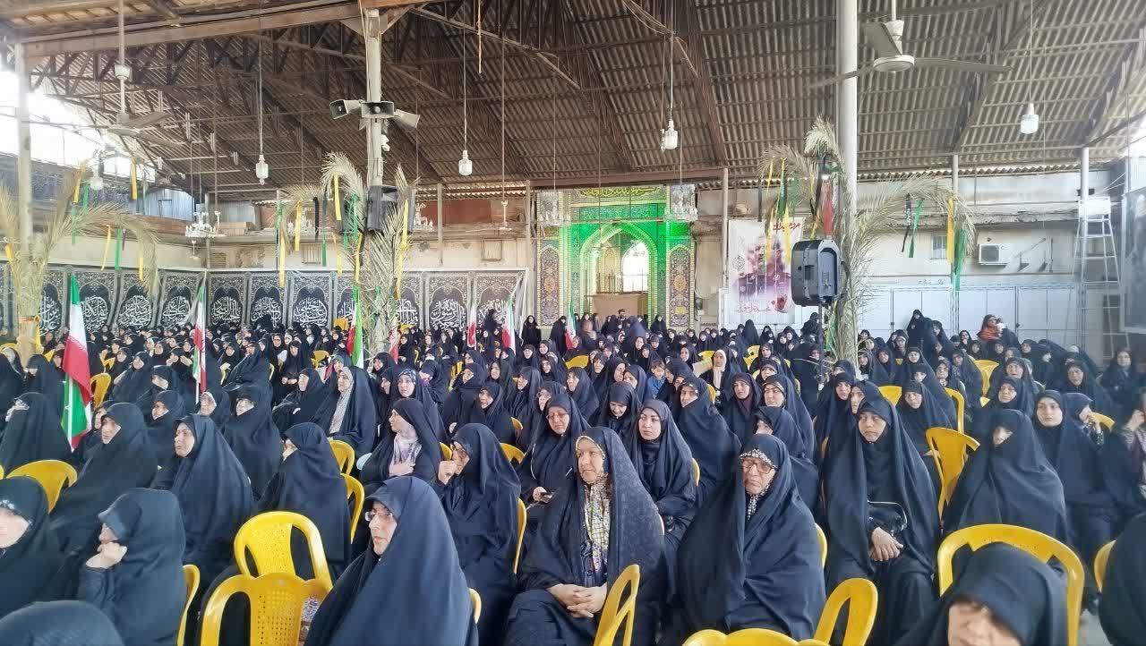 میبایست در برابر توطئهها بیش از گذشته بصیرت داشته باشیم