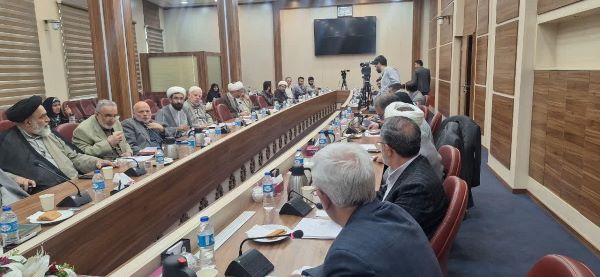 اجتماع ۱۰۰هزارنفره دختران در جوار بهترین دختر دنیا/ ایران عطر امام رضا(ع) می‌گیرد