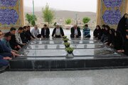 ادای احترام سرپرست فرهنگ و ارشاد اسلامی چهارمحال‌وبختیاری به شهدا