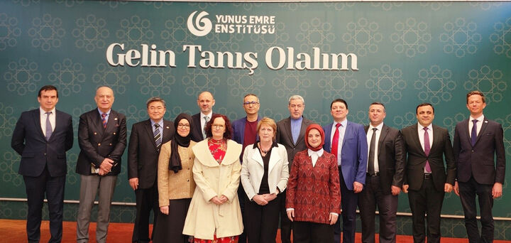 رایزنی‌های فرهنگی پل ارتباط ملت‌ها و دولت‌ها هستند