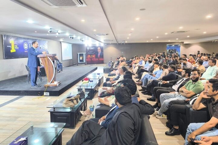 مهتاب سخن در لاهور تجلیل شد