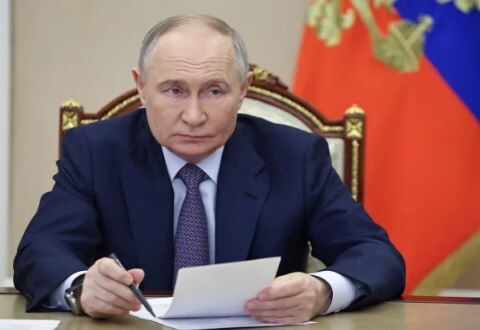 پیام همدردی و تسلیت پوتین به رهبر و ملت ایران/ دستور مسکو برای اعزام تیم های امدادی