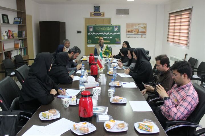 اجرای بیش از ۸ هزار برنامه همزمان با دهه کرامت در استان مرکزی