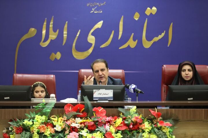 دختران و زنان، کانون خانواده و پایه‌گذاران نسل‌های پرافتخار آینده‌اند