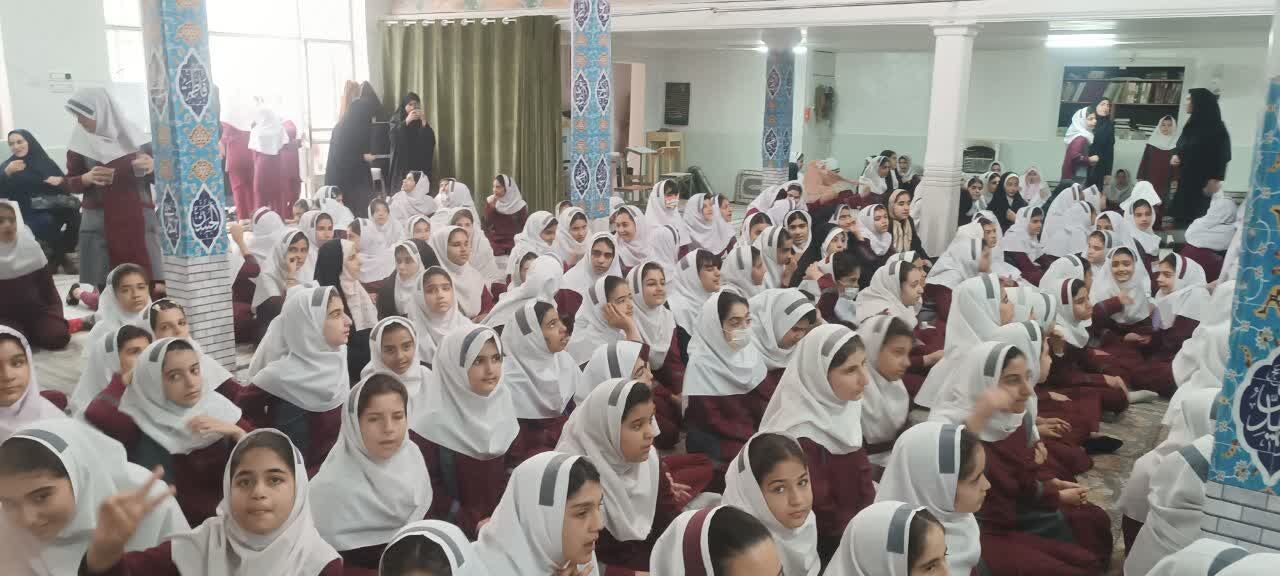 حضرت معصومه بهترین الگو برای دختران مسلمان است