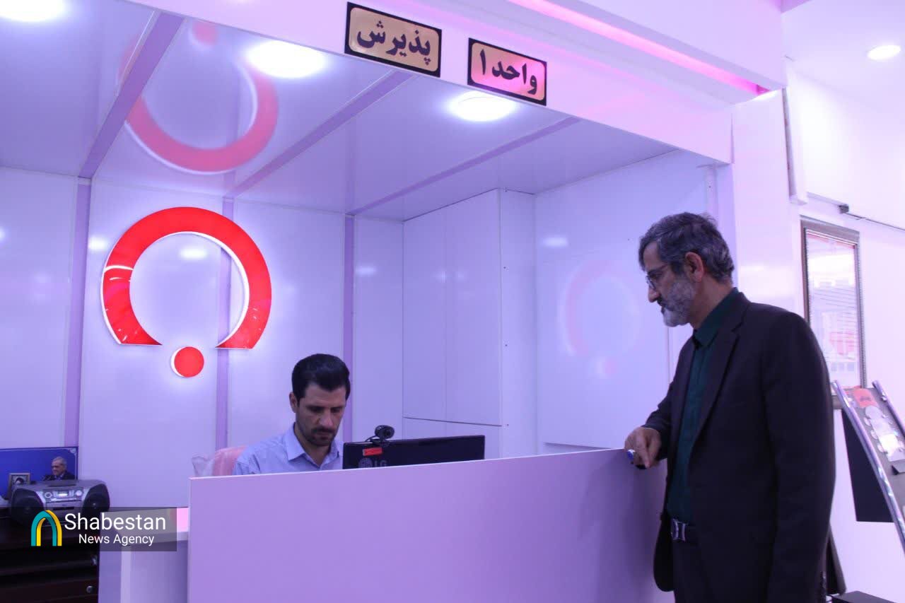 اهدای خون هنرمندان لرستانی به رگهای بندرعباس