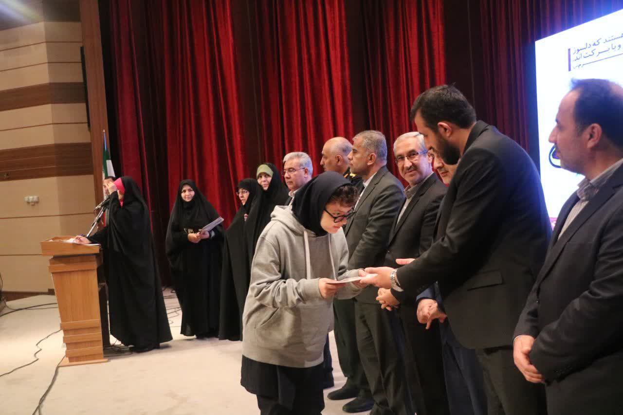 استفاده از ظرفیت بانوان؛ تصمیم اساسی دولت/ زنان توانمند نقش‌ کلیدی در توسعه اجتماعی و فرهنگی دارند