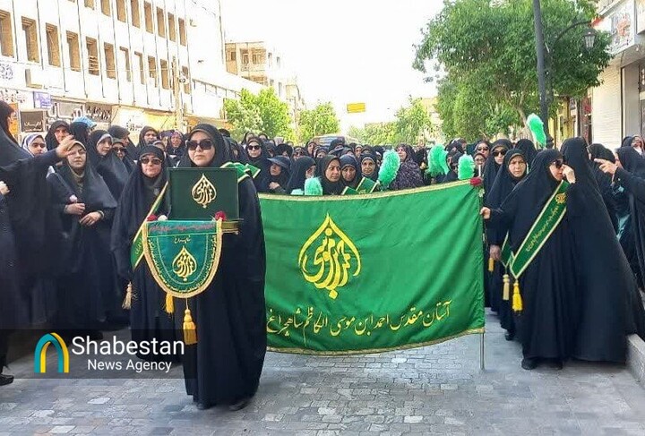 صدای صلوات، عطر گلاب، گام‌های افتخار؛ روایت یک روز متفاوت برای دختران شیرازی