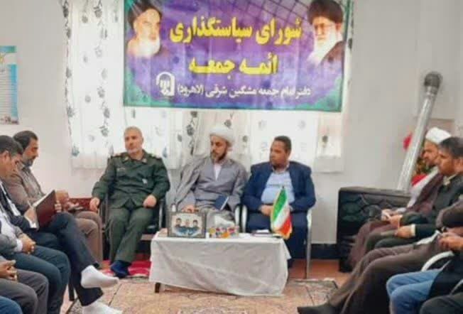 مادران مسئولیت سنگینی در شکل‌گیری شخصیت و هویت اجتماعی فرزندان خود دارند