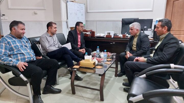 حسینیه‌ها باید به کانون‌های پویا برای حل مسائل اجتماعی تبدیل شوند