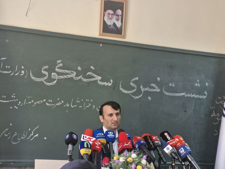 گفتمان تربیت جایگزین گفتمان معیشت در آموزش و پرورش شود/انتخاب ۱۵ معلم نمونه