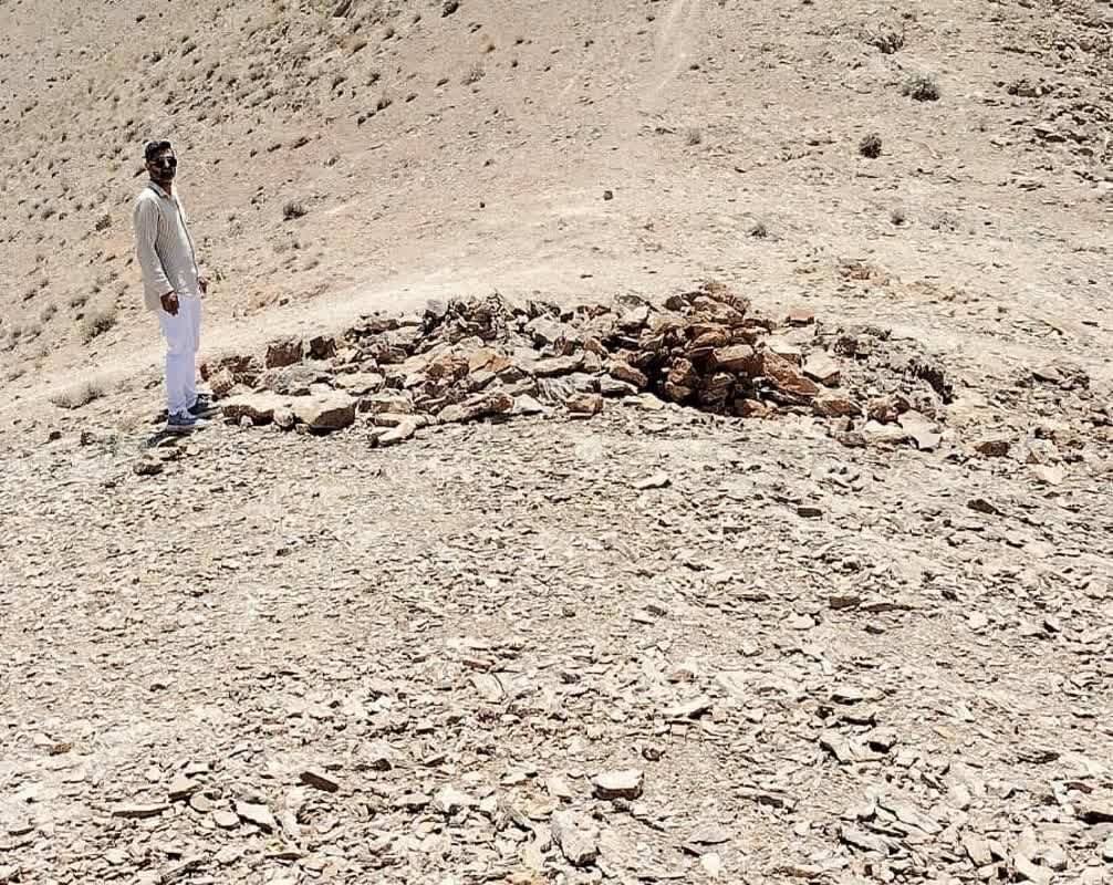 کشف سنگ نوشته نویافته پهلوی ساسانی در آباده فارس