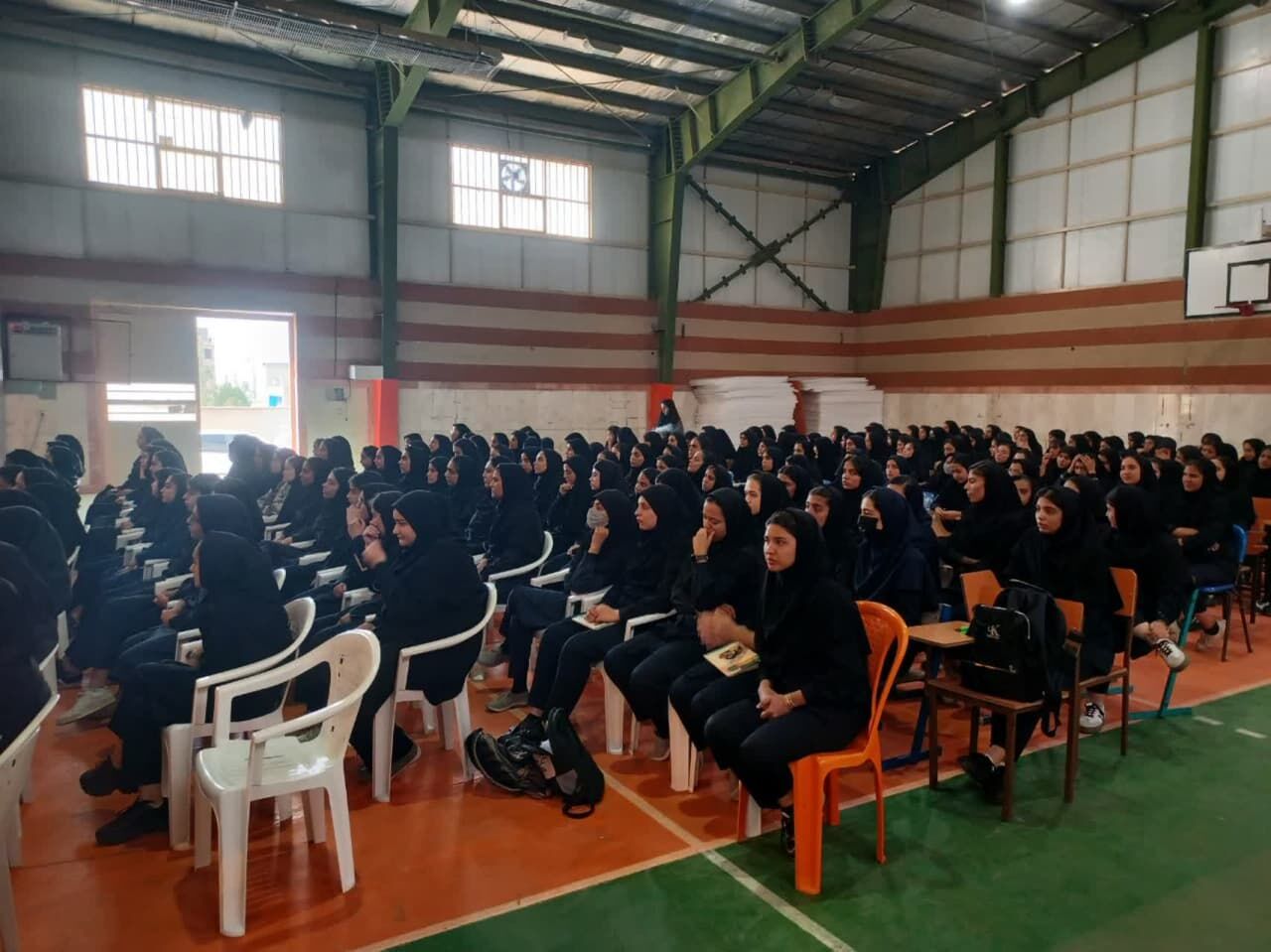 اشک و شوق در سایه خورشید؛ تجلی عشق رضوی در دل دختران بیرجندی