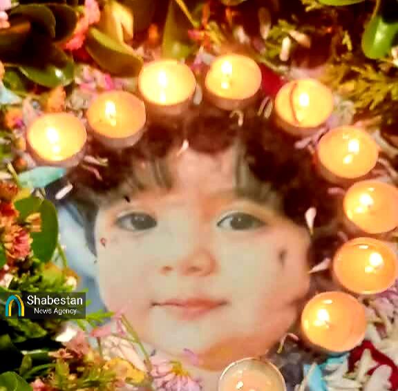 مزار دختران شهید حادثه تروریستی کرمان گل‌آرایی شد