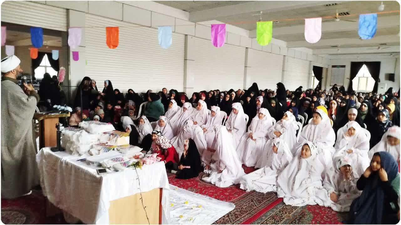 دختران عنصری فعال و سازنده در جامعه هستند