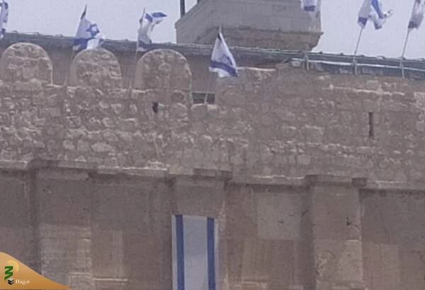 وزارت اوقاف فلسطین برافراشتن پرچم رژیم صهیونیستی بر مسجد ابراهیمی را محکوم کرد