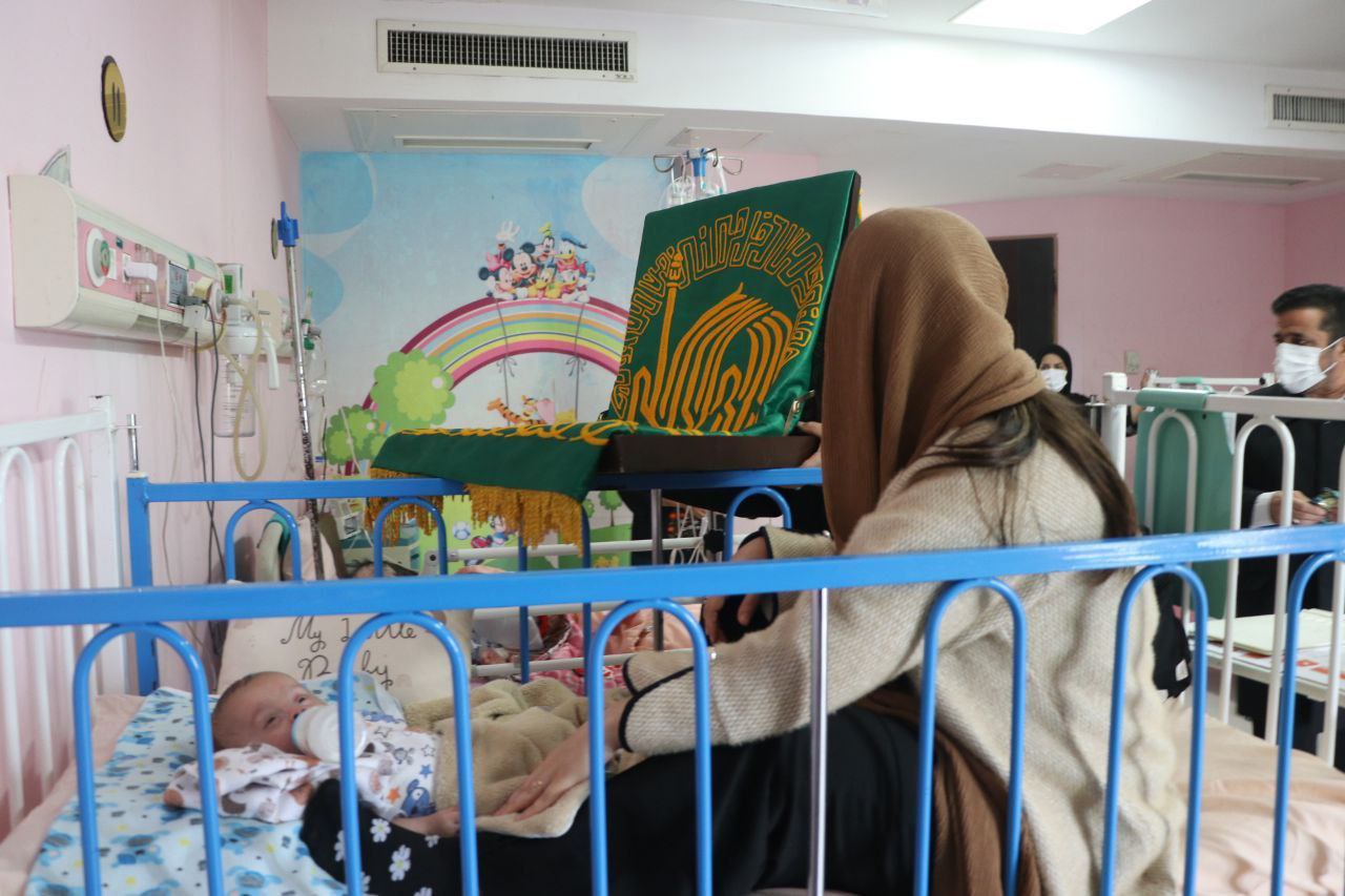 این همه توسل از نگاه مهربان آقا جانمان دور نمیماند