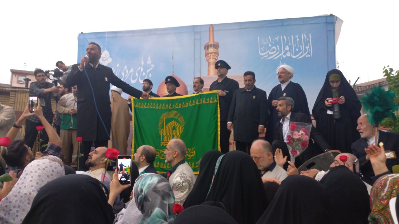 ذوق زیارت در چشمانی که برق میزد