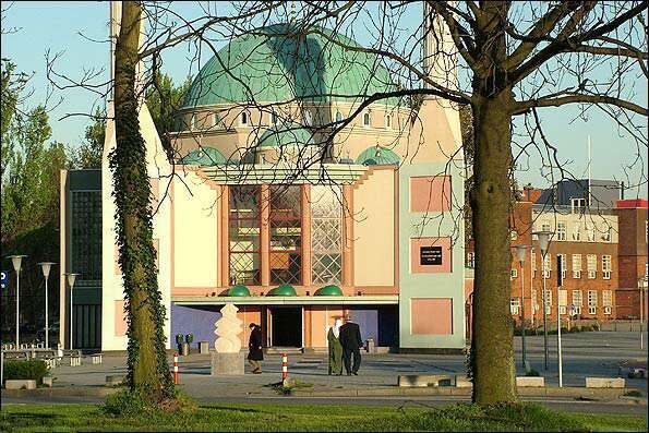 مسجد مولانا، ترکیبی از معماری عثمانی و فناوری مدرن در شهر روتردام هلند