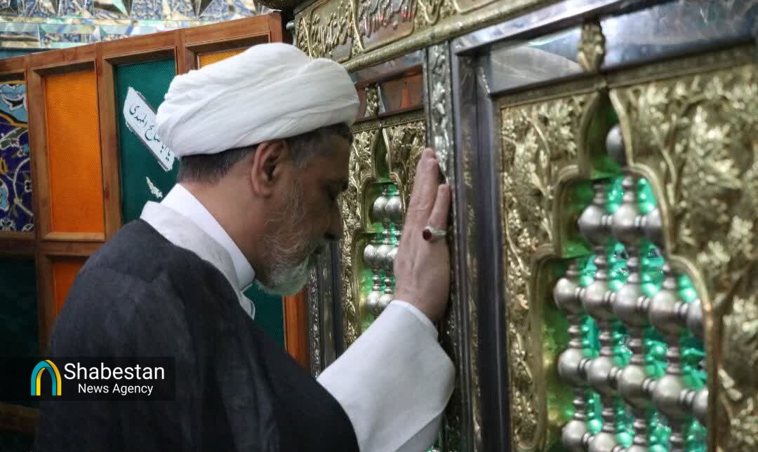 مراسم گرامیداشت دهه کرامت با حضور خادمان حرم حضرت معصومه در خرم‌آباد
