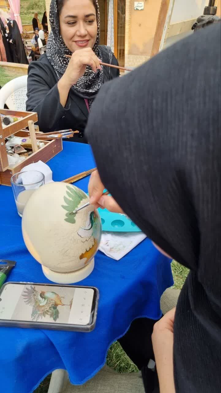  «شادیانه دهه کرامت» با حضور پرشور بانوان در آران و بیدگل برگزار شد