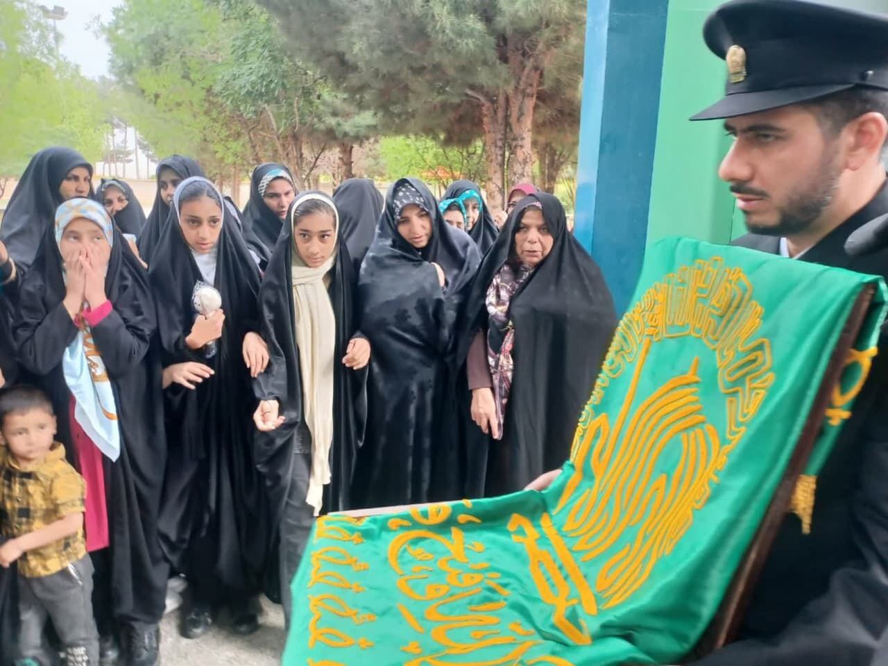 پاسداشت فداکاری مرزبانان با هدیه معنوی از حرم امام رضا(ع)