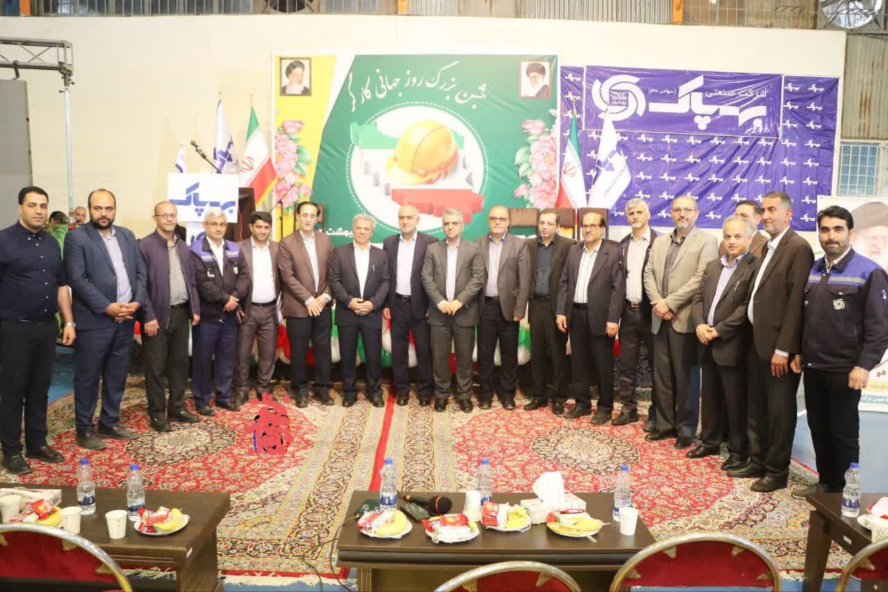 تضمین حقوق عادلانه برای همه کارگران اولویت کارها باشد