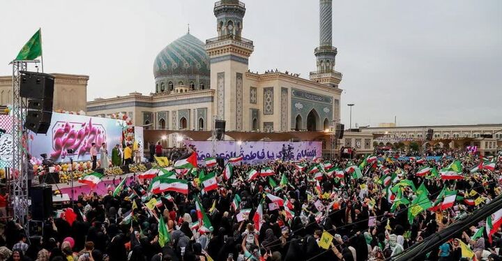 دخترانه‌ترین محفل قرآنی کشور در جوار حرم بانوی کرامت