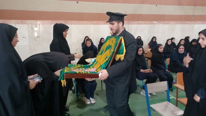 حضور کاروان زیر سایه خورشید در مدارس بیرجند