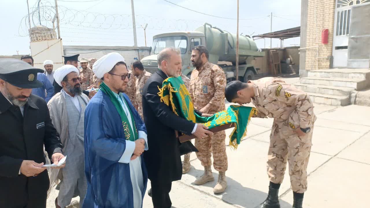 گره خوردن دلهای مرزداران درح به پنجره فولاد