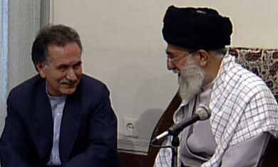 گل‌آقای مردم ایران؛ نمونه طنزپرداز متعهد