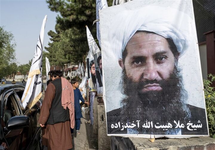 رئیس طالبان: اکنون زمان خدمت به مردم و احترام به آنها است