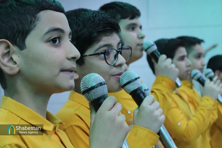 اجرای ۱۰۰ سرود توسط گروه‌های مسجدی خراسان‌رضوی در هفته وحدت 