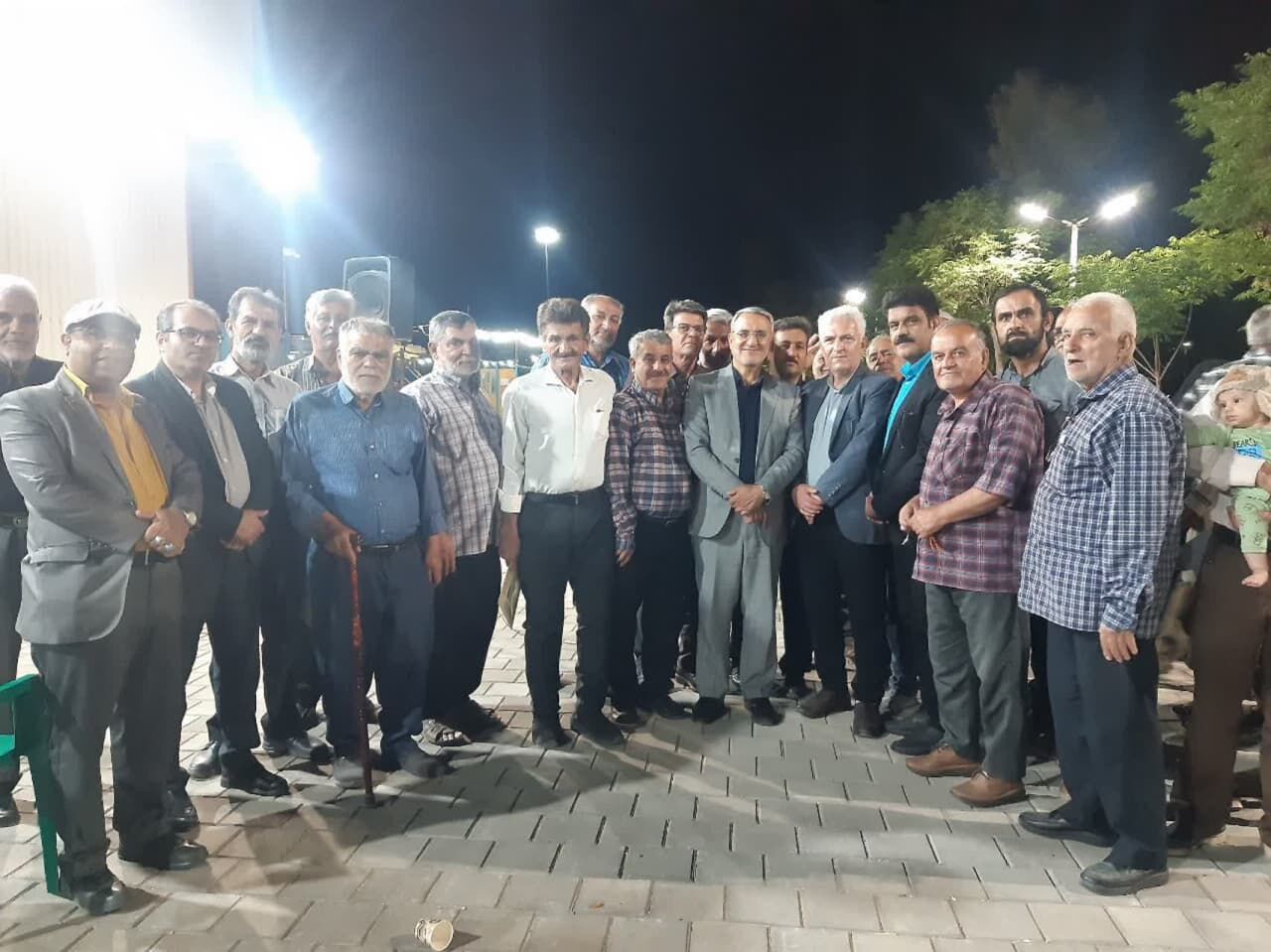 همایش بزرگداشت «کارگر» در آران و بیدگل؛ تجلیل از زحمتکشان و تاکید بر رفع دغدغهها