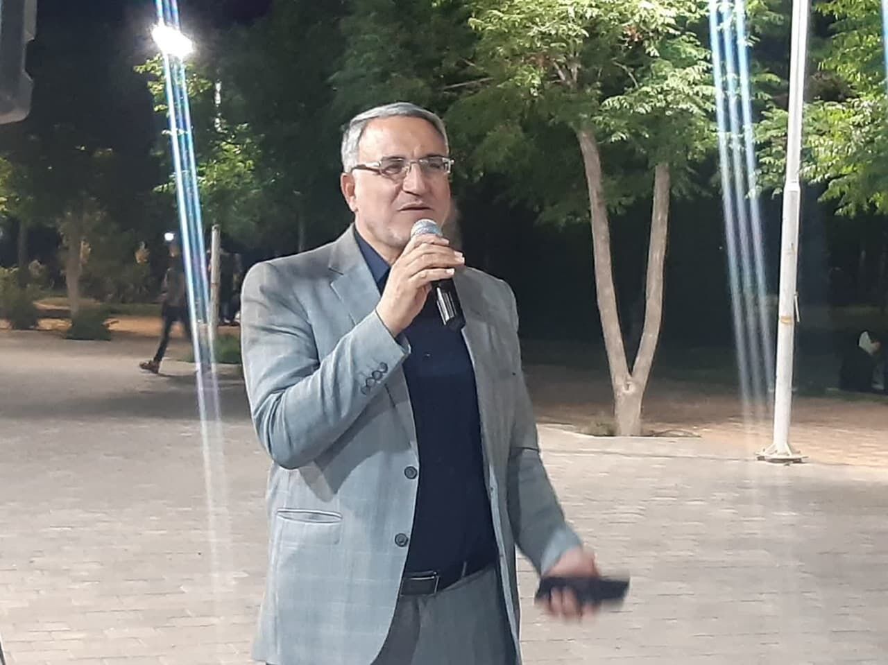 همایش بزرگداشت «کارگر» در آران و بیدگل؛ تجلیل از زحمت‌کشان و تاکید بر رفع دغدغه‌ها