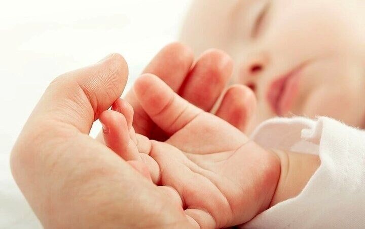 دستور و تشویق سبب فرزندآوری نمیشود/ در سیاستهای جمعیتی بازنگری کنیم