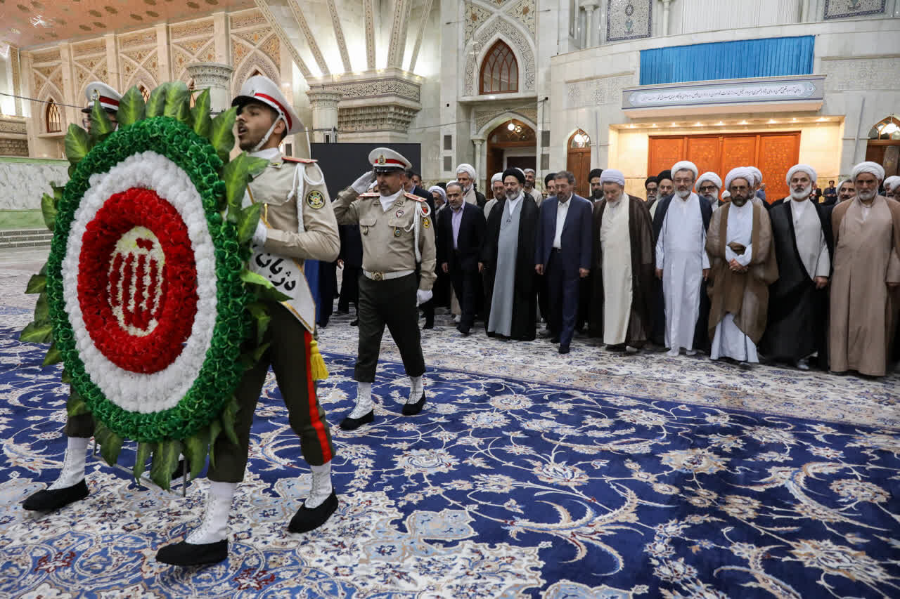 تجدید میثاق مسئولان و کارگزاران حج ۱۴۰۴ با آرمانهای امام خمینی(ره)