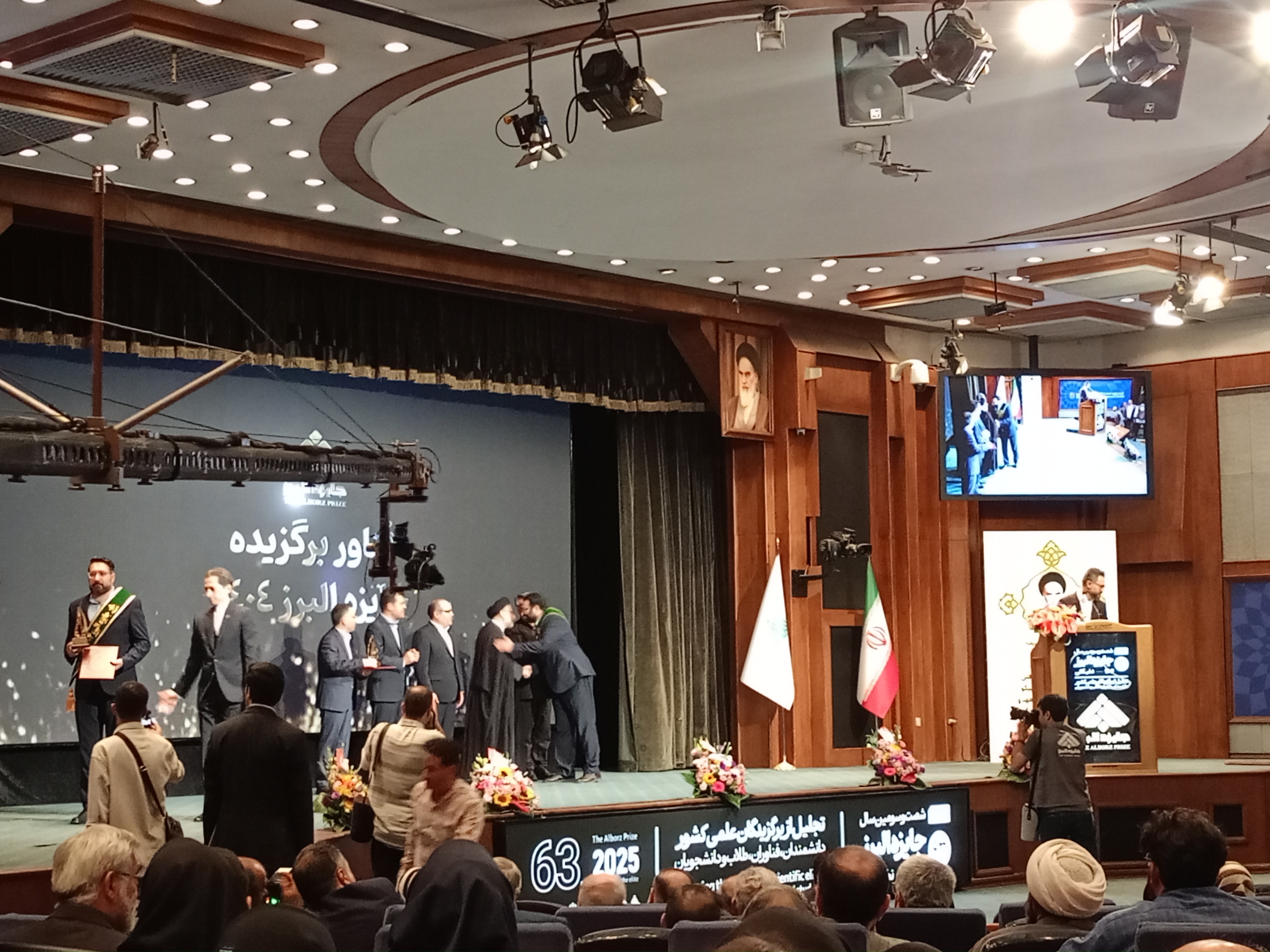 کشور برای توسعه نیازمند تدوین سند وقف علمی است