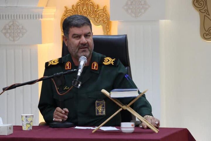 ایثار و همبستگی مردم ایران، رکن اساسی در دفاع از نظام اسلامی است