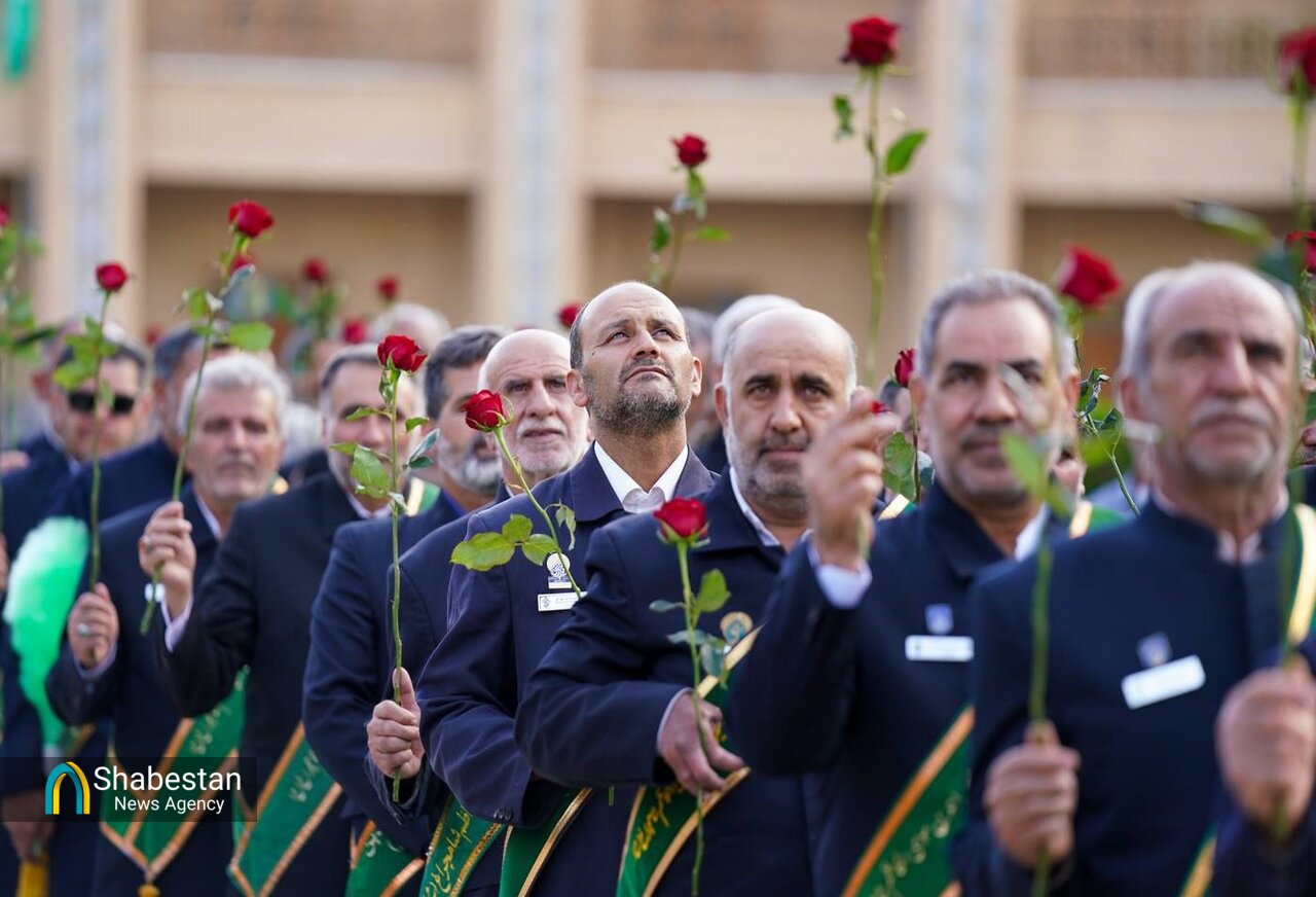 افتخار خدمت