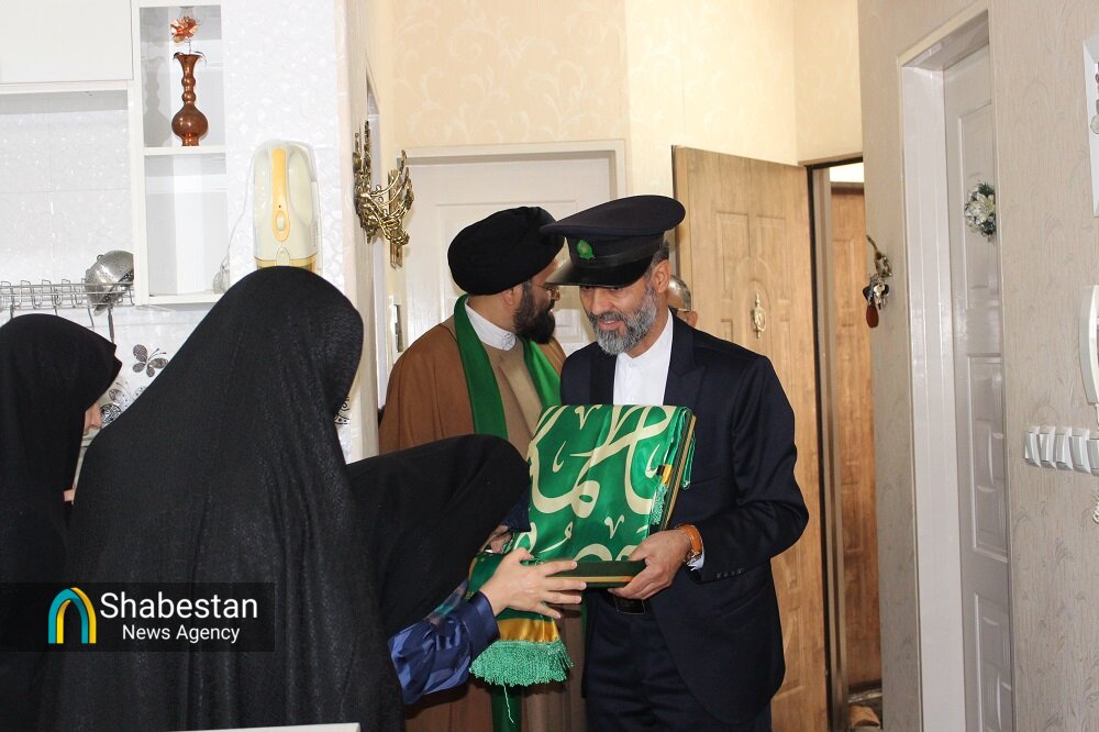 زیارت بانوی کرامت در سایه معرفت رضوی