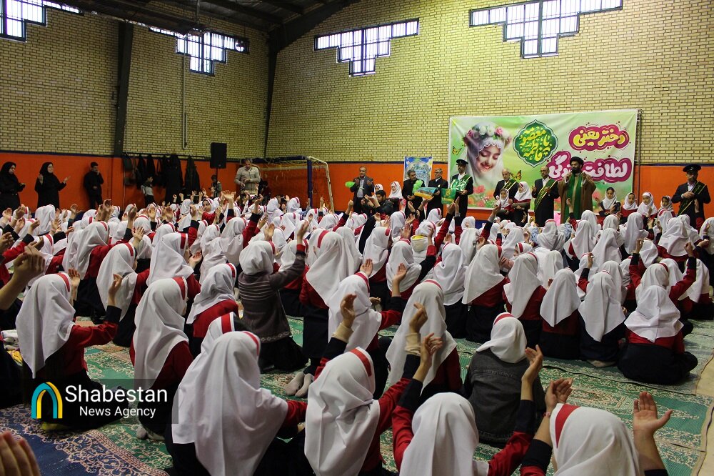 زیارت بانوی کرامت در سایه معرفت رضوی