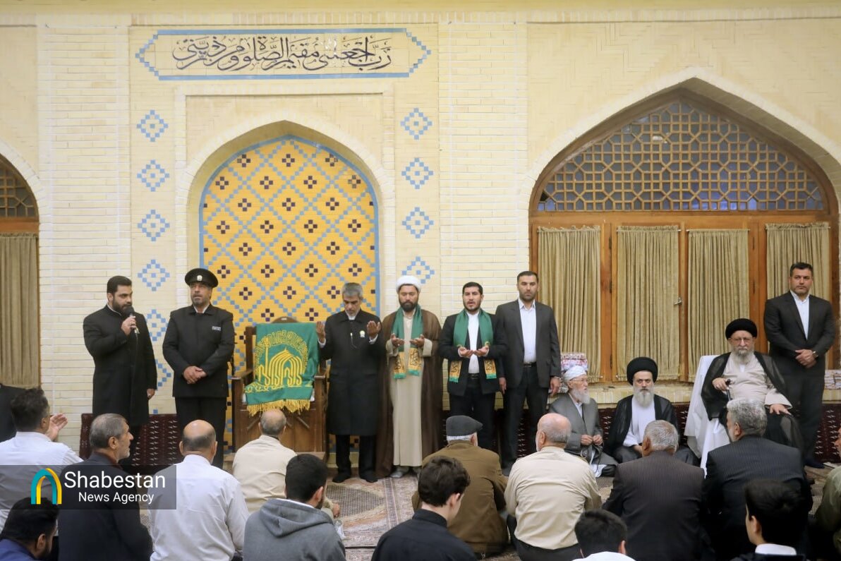 برگزاری جشن دهه کرامت با حضور خادمین حرم امام رضا (ع) در مسجدجامع گلشن گرگان