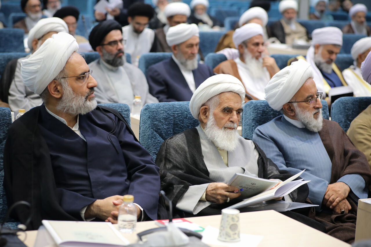 حضور رئیس جمهور پزشکیان در سومین اجلاسیه رسمی مجلس ششم خبرگان رهبری
