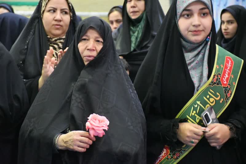 قلب‌های ملایری‌ها به پنجره فولاد گره خورد