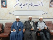 معلمان الگوی عملی طلاب هستند