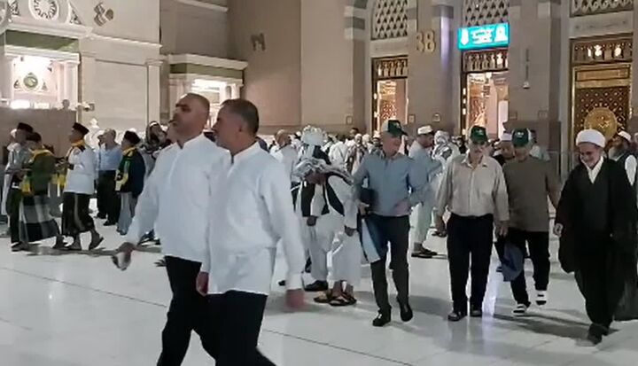 اولین زیارت زائران ایرانی در مدینه + فیلم