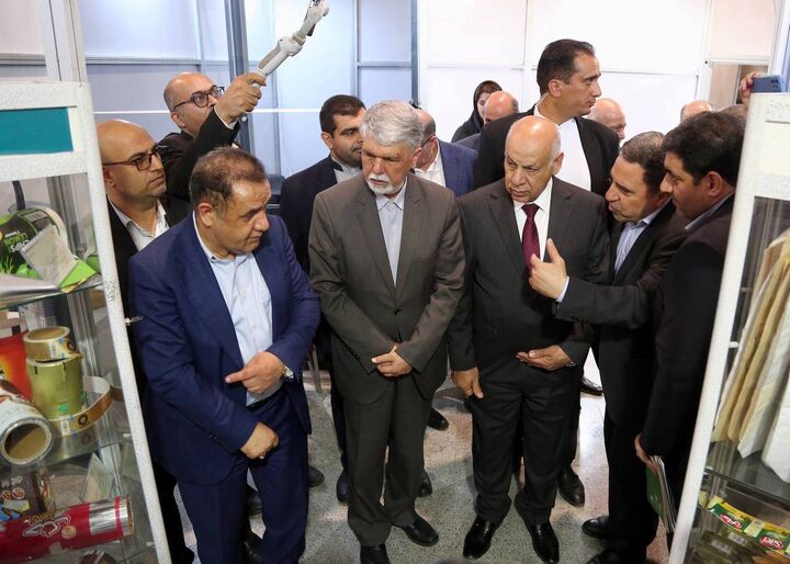 بازدید وزرای فرهنگ ایران و عراق از غرفه سرای هنر صنعت چاپ