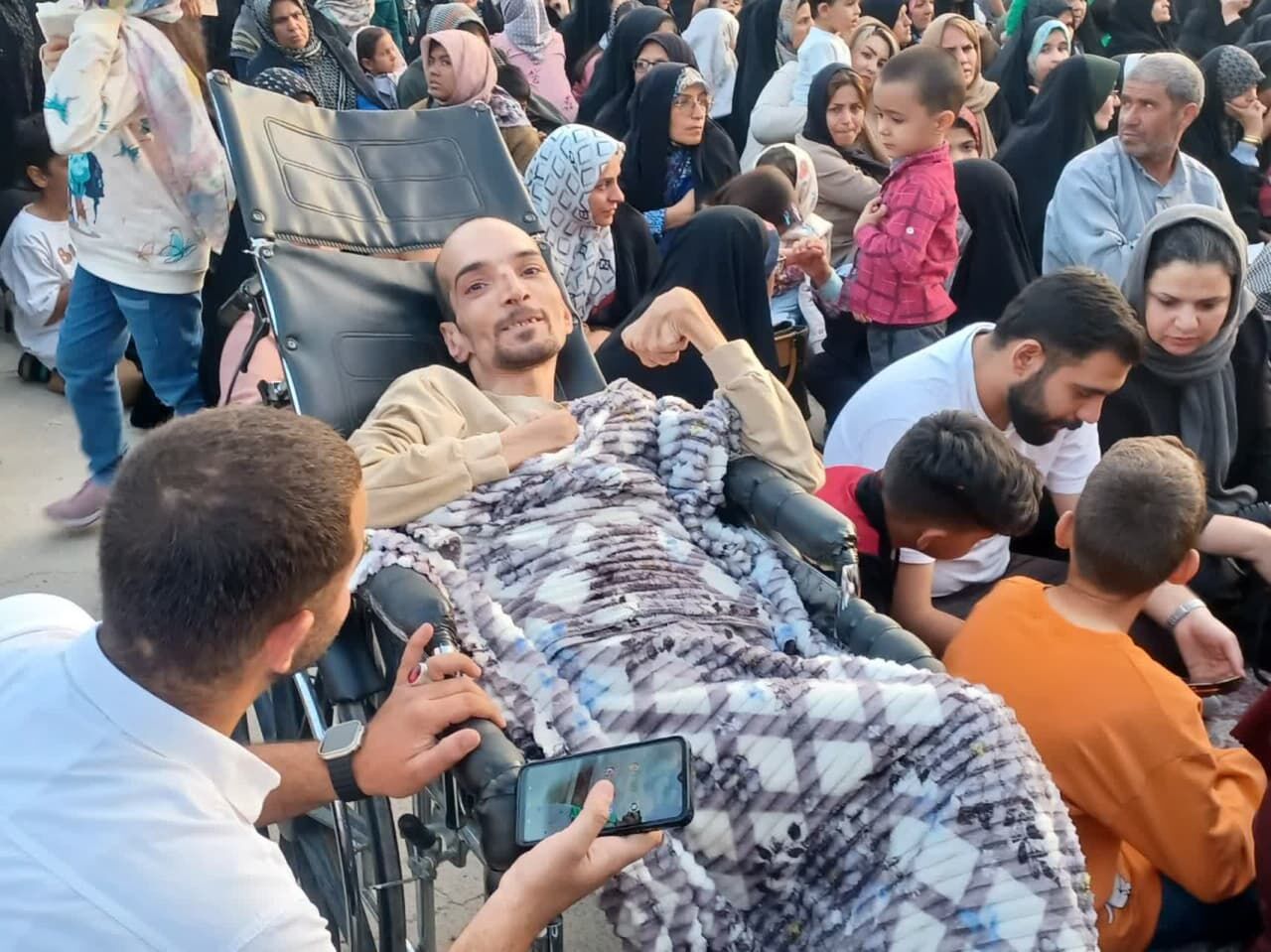 ضیافت عشق و دلدادگی به امام مهربانیها در امامزادگان باقریه